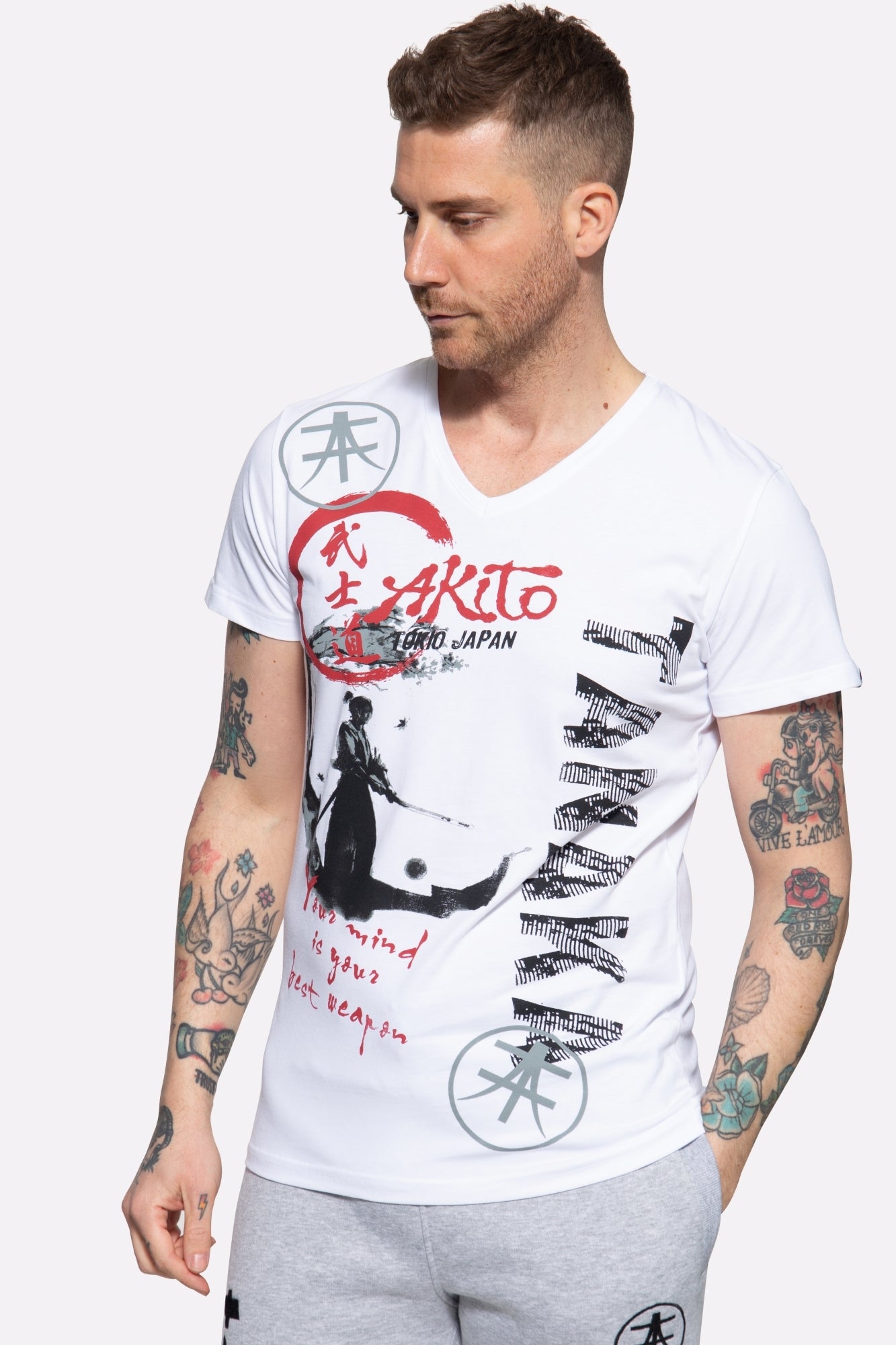 T-Shirt mit Frontprint Strong Geisha